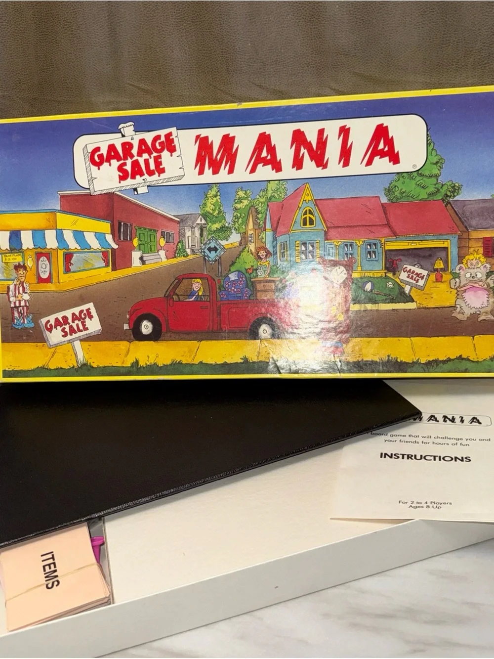 Garage sale mania board game Vinatge all pieces
